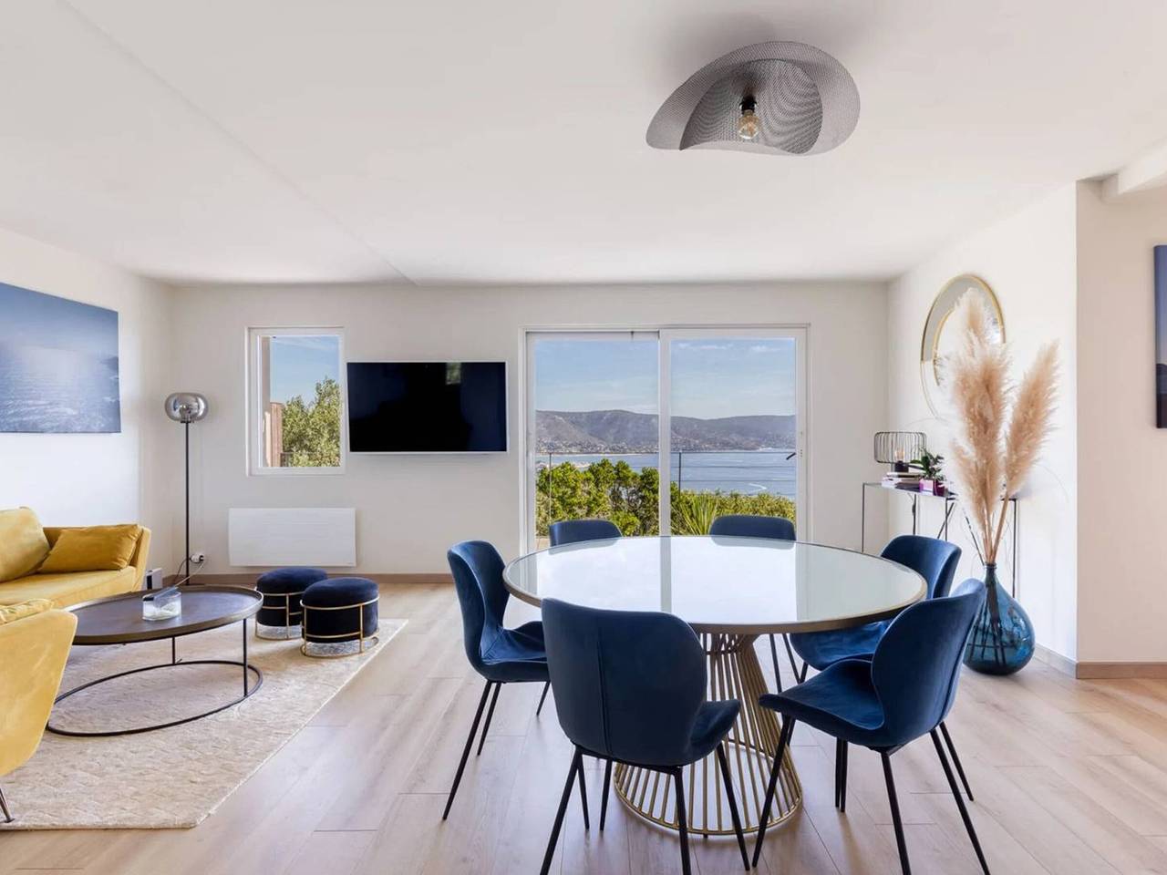 Renovierte Villa Cap Bénat - Pool & Komfort in Cap Bénat, Bormes-les-Mimosas