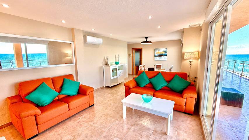 Apartamento vacacional entero, Apartamento de vacaciones para 6 personas con terraza in Playa Morro de Gos, Oropesa del Mar