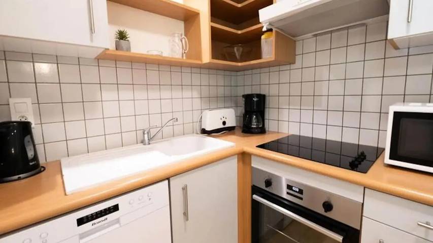 Gîte pour 5 personnes, avec terrasse et piscine, animaux acceptés dans Massegros Causses Gorges - 2