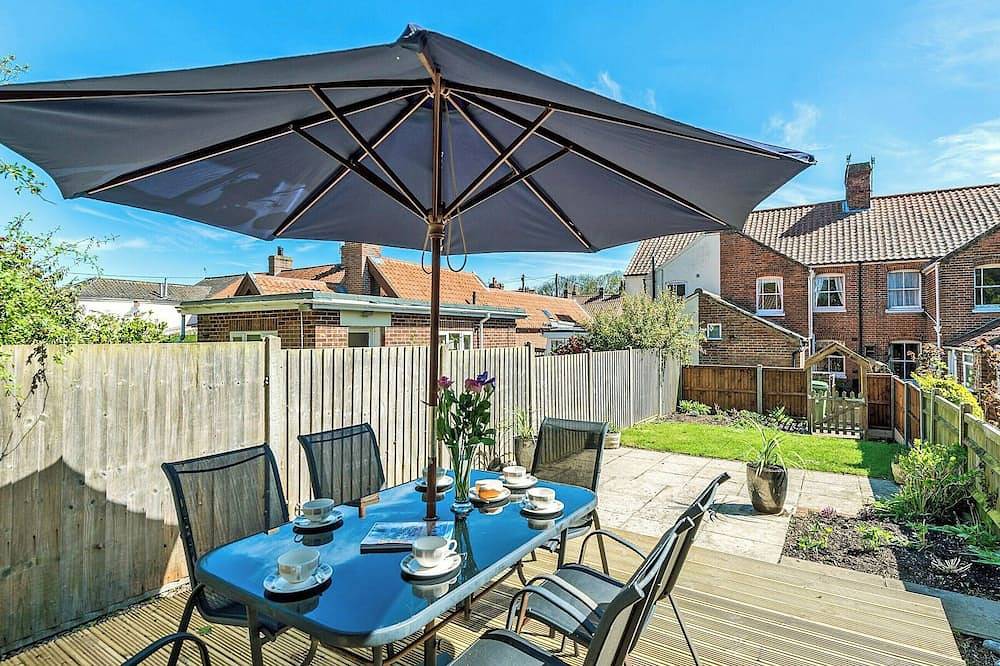 3 bedroom accommodation in Overstrand, near Cromer in Overstrand, Norfolk Coast