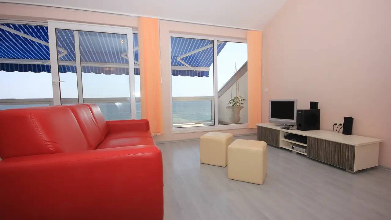Ganze Ferienwohnung, Ferienwohnung für 5 Personen (64 m²) in Tkon in Ugrinici, Tkon