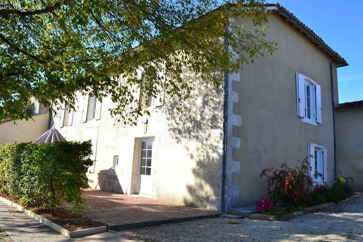 Gîte pour 6 personnes, avec jardin en Charente - 2