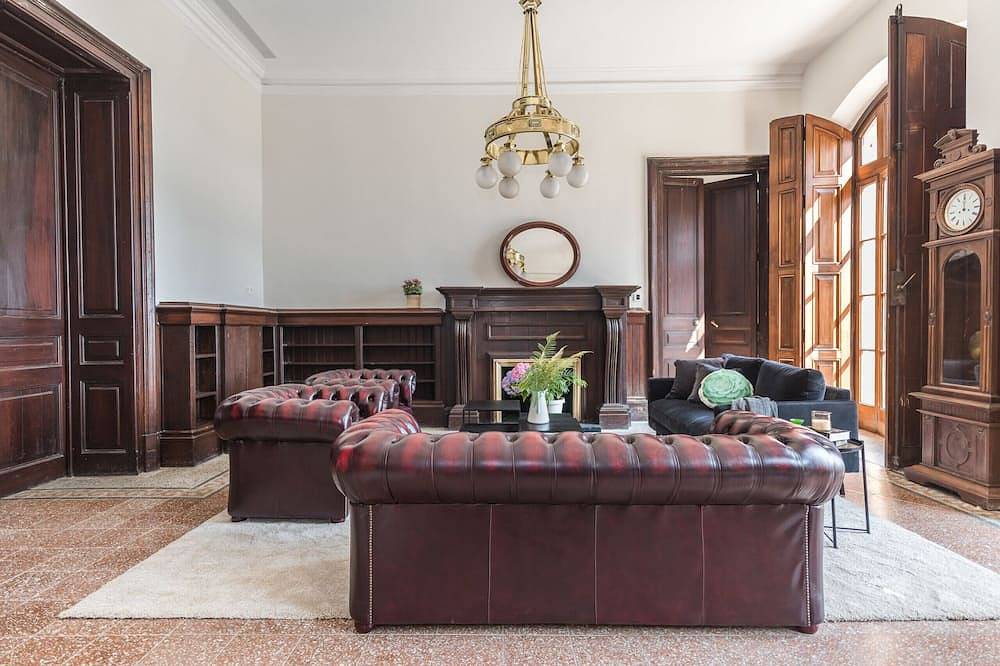 Elegant Castle villa with Pool in Catalonia, Spain in Sant Hilari Sacalm, Girona Province