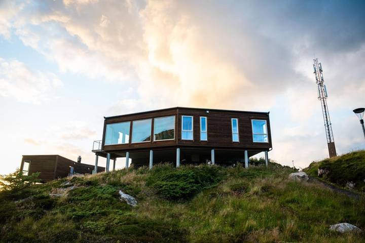 Ferienwohnung für 6 Personen, mit Balkon und Terrasse sowie Garten und Ausblick