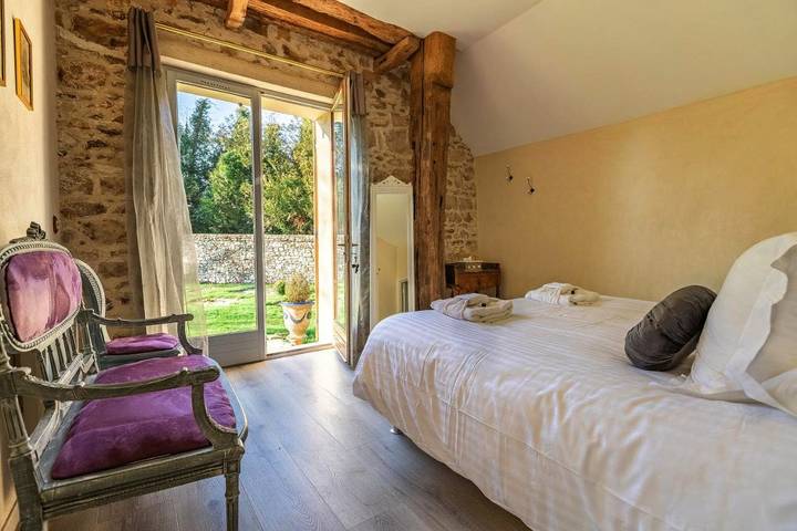 Maison d’hôte pour 4 personnes, avec piscine ainsi que vue et jardin dans Eure-et-Loir - 3