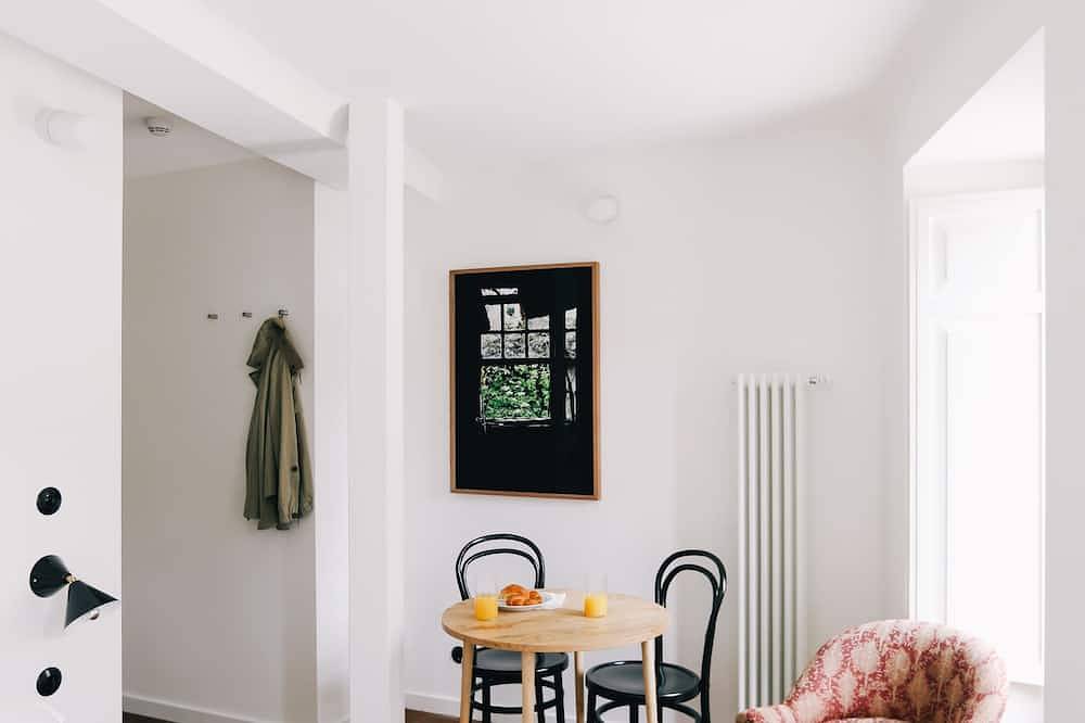 Entire apartment, Inferniño Apartments 1 in Santiago de Compostela, La Coruña Province