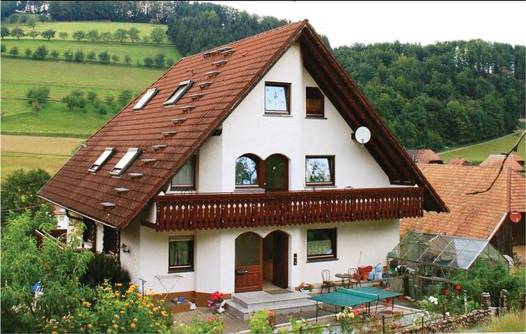Ferienwohnung für 7 Personen, mit Terrasse in Mittlerer Schwarzwald - 2
