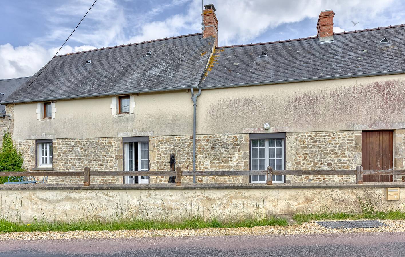 Acogedor apartamento con jardín cerca del centro de Méautis con WiFi y aparcamiento in Méautis, Côte de la Déroute