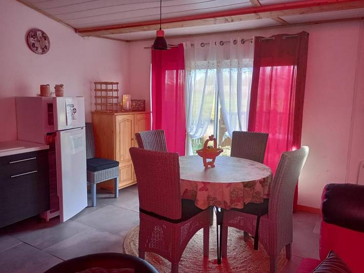 Gîte pour 4 personnes, avec vue ainsi que piscine et jardin à Montcaret - 2