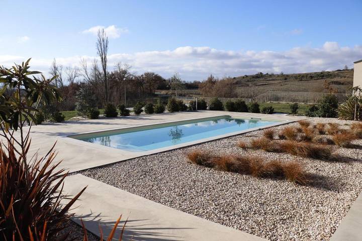 Apartamento para 7 personas, con Balcón y Terraza además de Jardín y Piscina en Rioja Alavesa