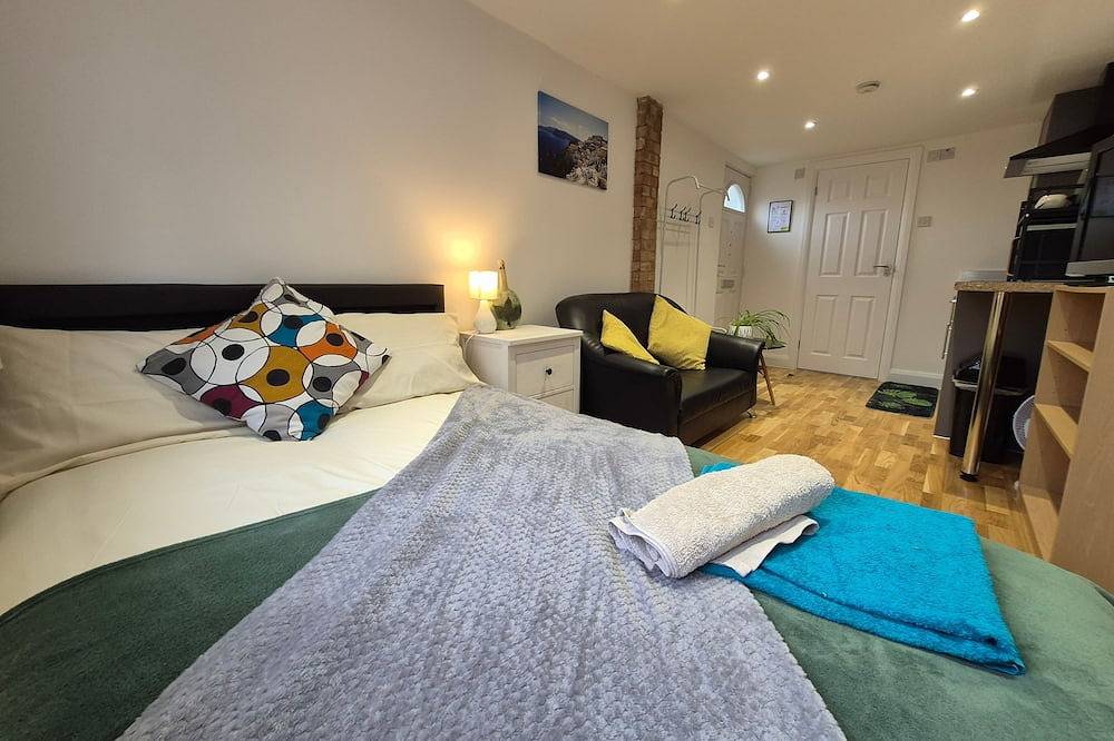 Ganze Wohnung, Your London Escape - Cosy Studio w parking in London, Südostengland