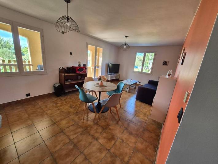 Appartement de vacances pour 4 personnes, avec terrasse, animaux acceptés