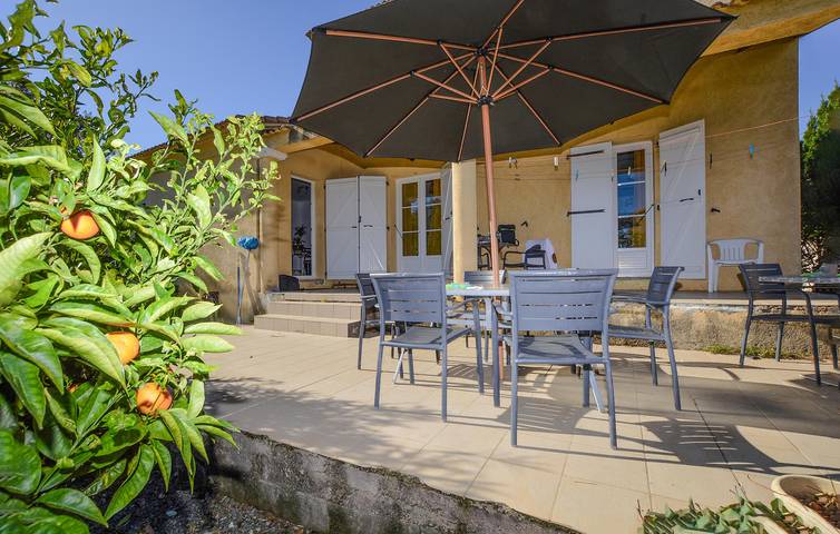 Location de vacances pour 8 personnes, avec piscine et terrasse à Borgo - 4