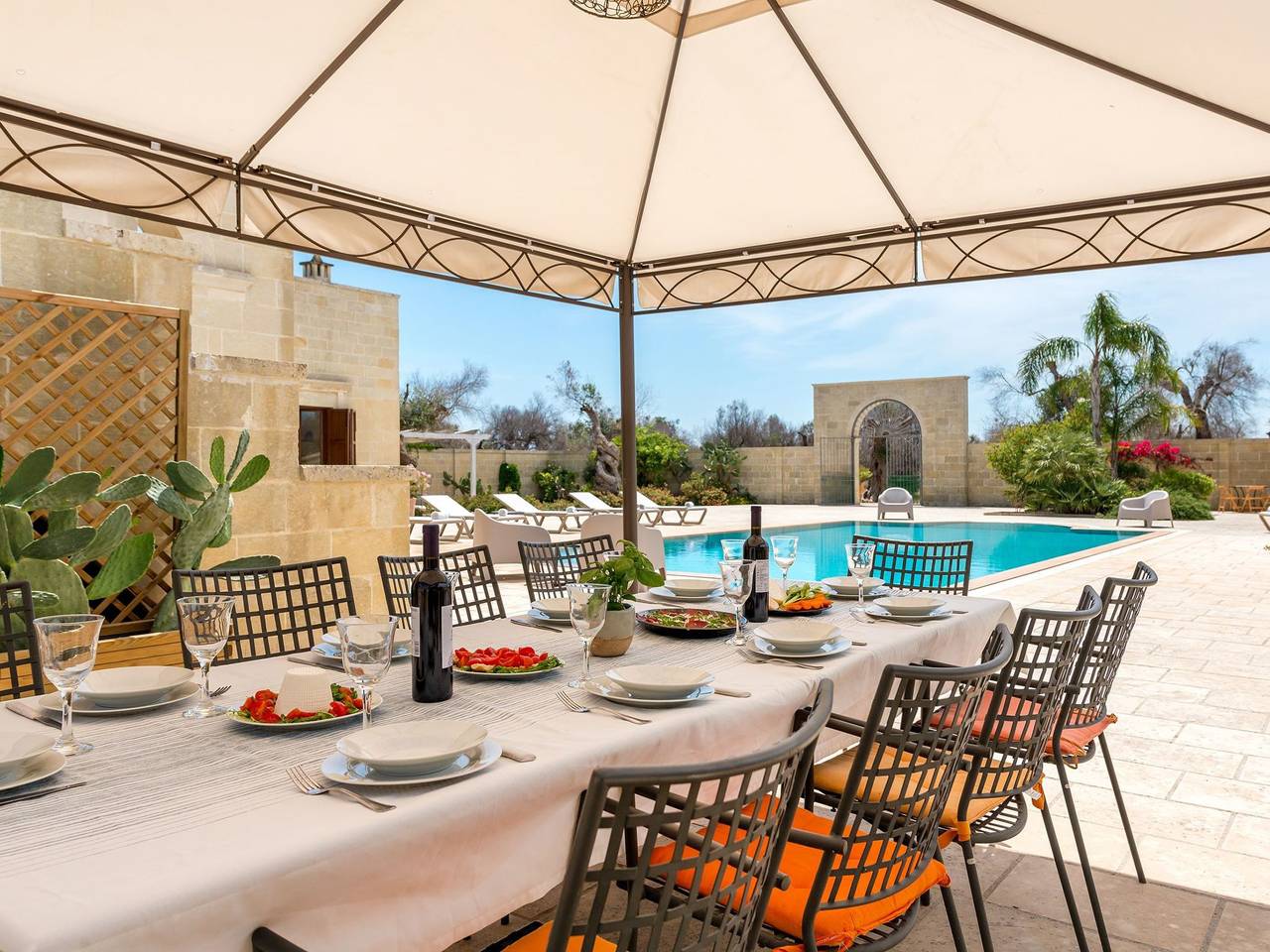 Modernes Bauernhaus mit Pool in der Nähe von Otranto-Salento in Carpignano Salentino, Provincia di Lecce