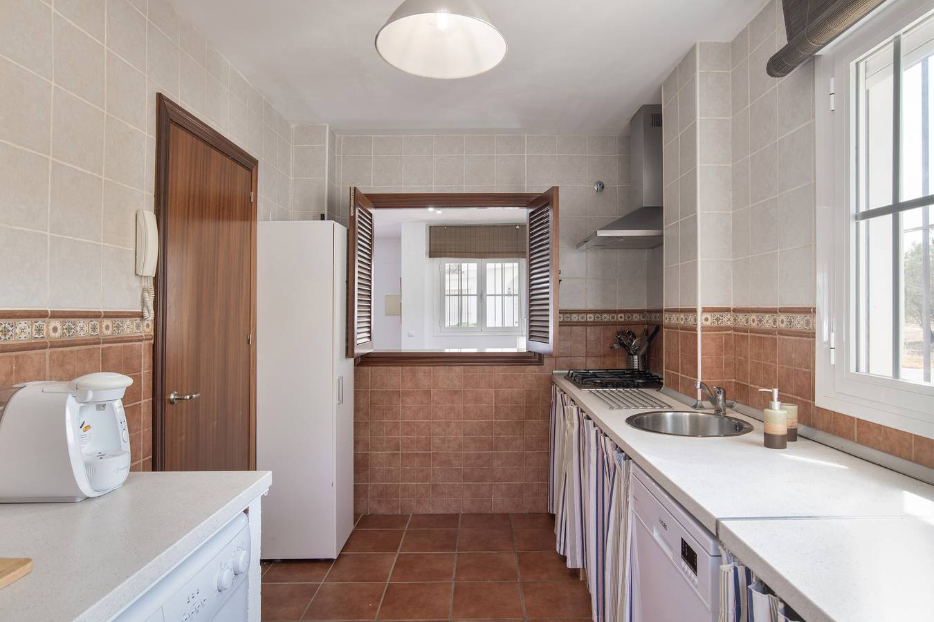 Ferienhaus 'Las Lagunetas' mit Bergblick, Gemeinschaftspool und privater Terrasse in Wakana, Benalup-Casas Viejas