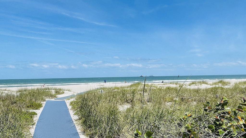 Casa Flamingo on Florida’s Space Coast🦩 in Cape Canaveral, Space Coast