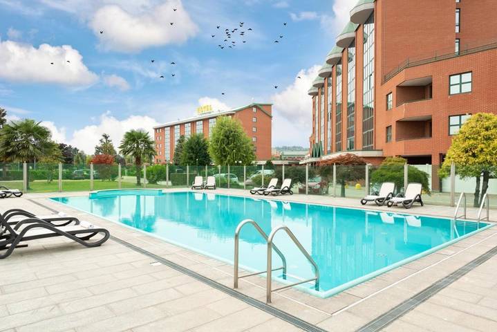 Appartamento per 4 persone, con Idromassaggio e Giardino nonché Piscina a Pianezza