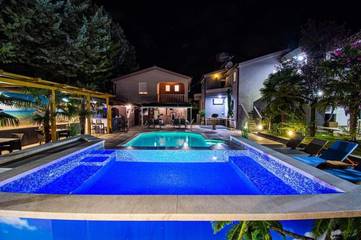 Gîte pour 6 personnes, avec jacuzzi ainsi que jardin et piscine en Bosnie
