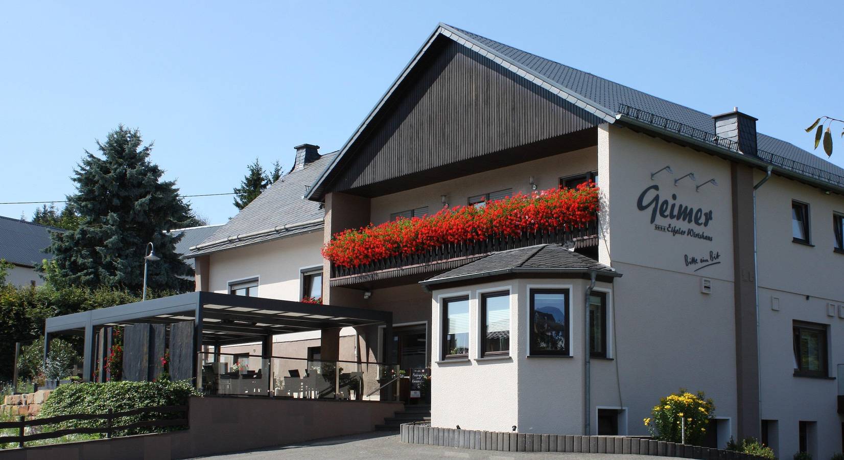 Bett-Eifeler Bauernhaus, 3 Bäder, 4 Schlafräume in Plütscheid, Eifelkreis Bitburg-Prüm