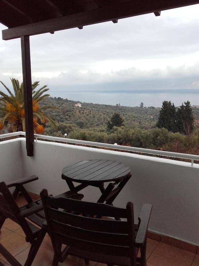 Vakantieappartement voor 3 personen, with Balkon and Terras as well as Tuin and Uitzicht in Lesbos
