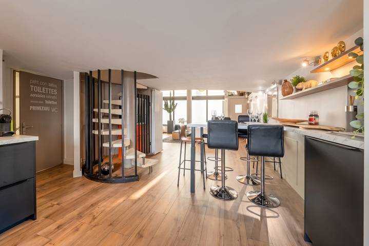 Gîte pour 12 personnes, avec terrasse à Lorient - 4