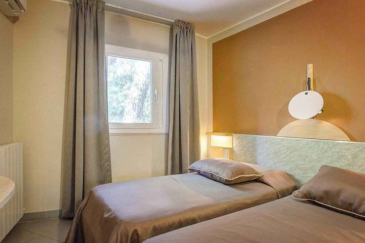 Bungalow für 6 Personen, mit Pool und Garten in San Vincenzo - 2