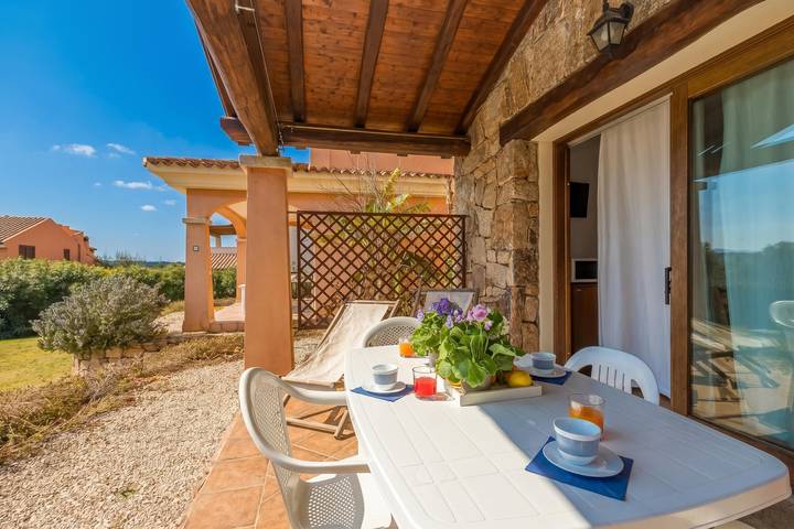 Apartamento entero, Le Dimore di Nettuno 2 With Pool in Pittulongu, Olbia