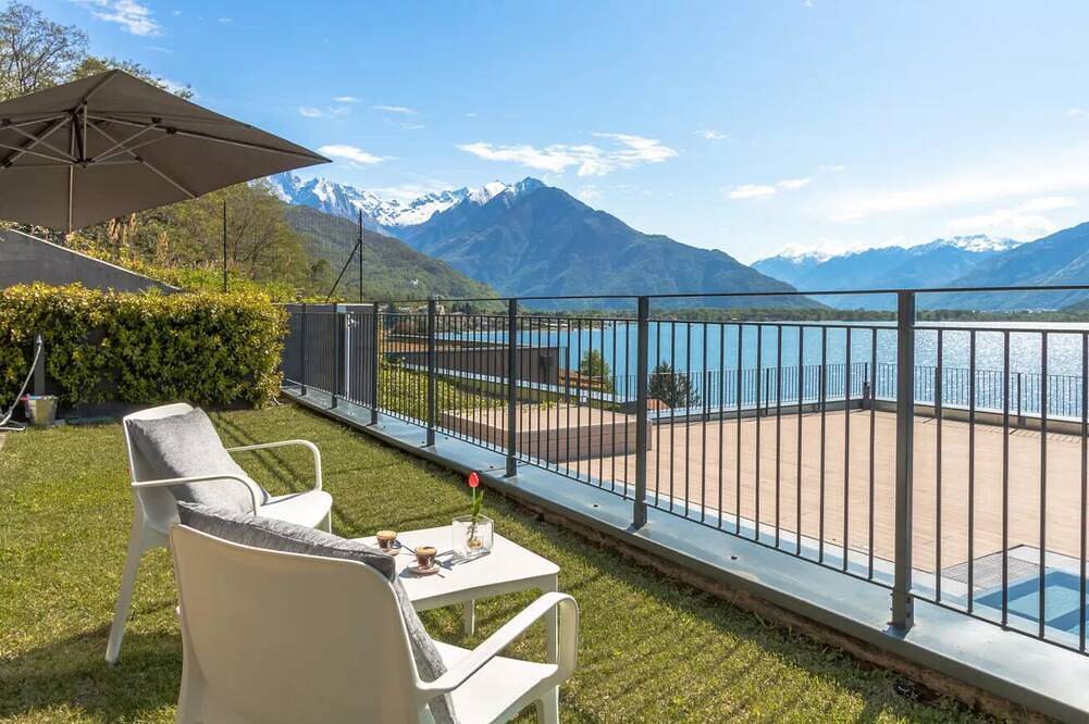 Ganze Wohnung, The Most Beautiful Views Of Lake Como From The Serenity Of Your Home in Trezzone, Veltlin