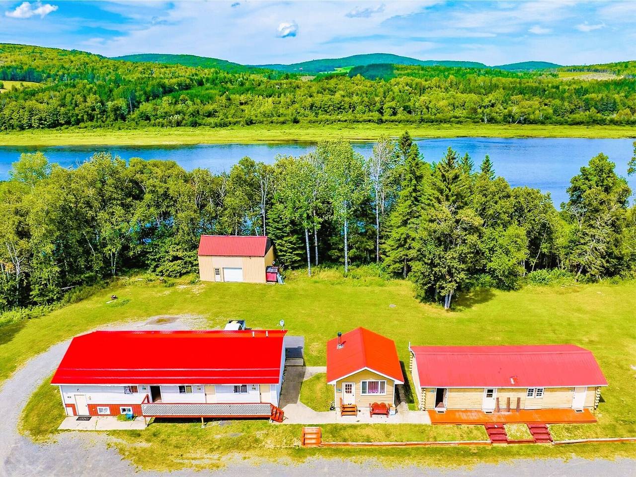 Ganze Wohnung, Kingsize -betten -fluss -effizienz in Aroostook County
