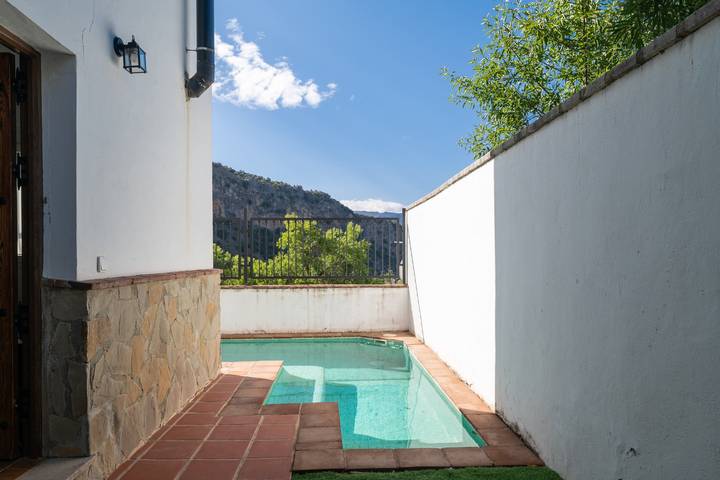 Apartamento de vacaciones para 6 personas, con balcón y jardín en Serranía de Ronda - 3