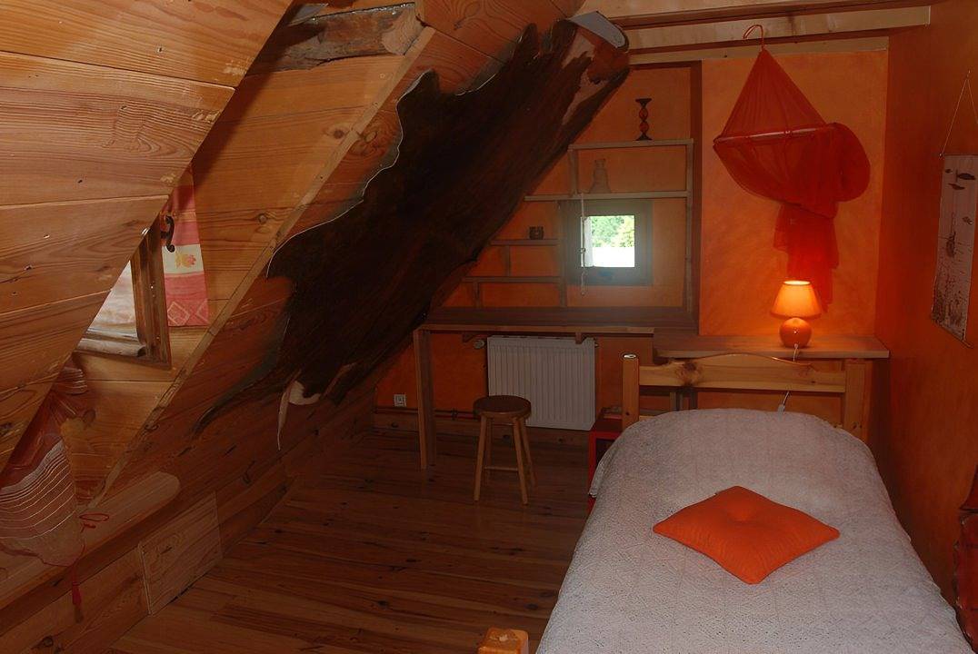 La Maison Soubiau - Chambre des combles, ou suite des combles in Guchan, Parc national des Pyrénées