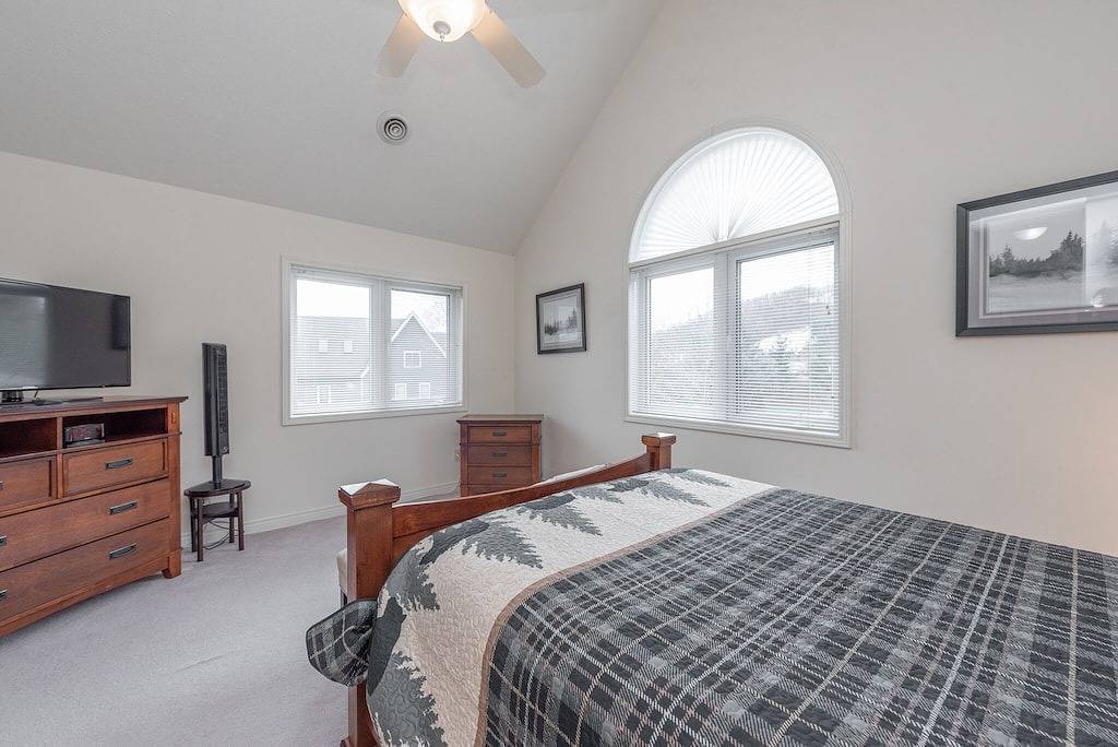 Cabin & Canoe- Lake Access Haustiere erlaubt in der Nähe von Wisp Ski Resort in McHenry, Deep Creek Lake