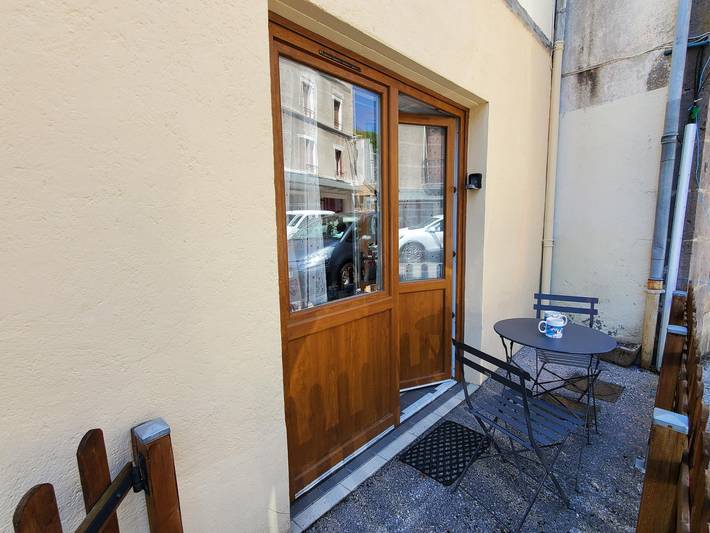 Gîte pour 2 personnes, avec terrasse, animaux acceptés à Murol - 4