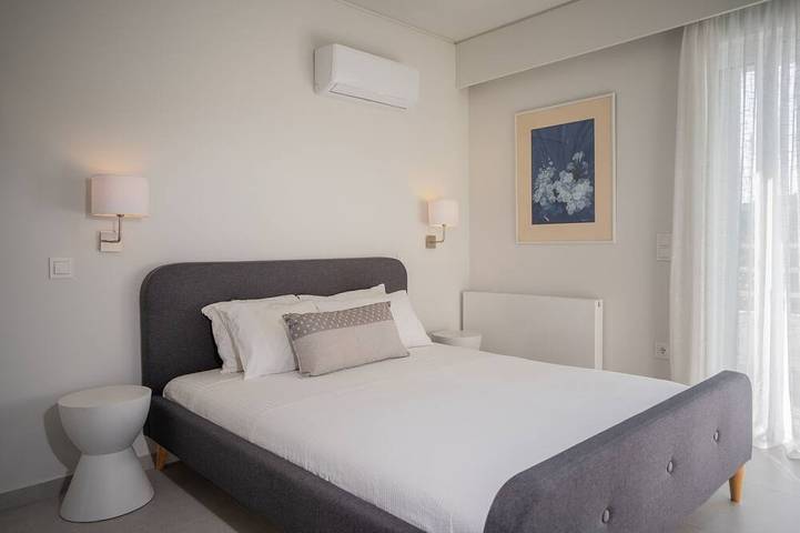 Gîte pour 5 personnes, avec balcon dans Saronida - 2