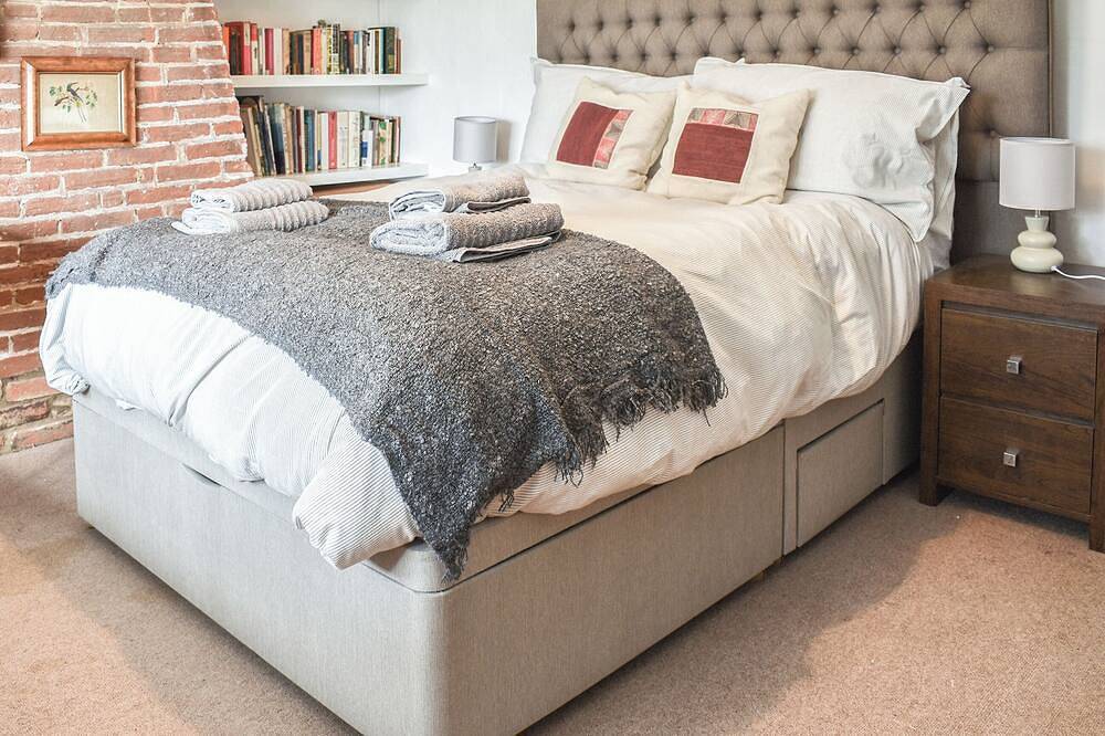2 bedroom accommodation in Holme-next-the-Sea in Holme-next-the-Sea, Norfolk Coast