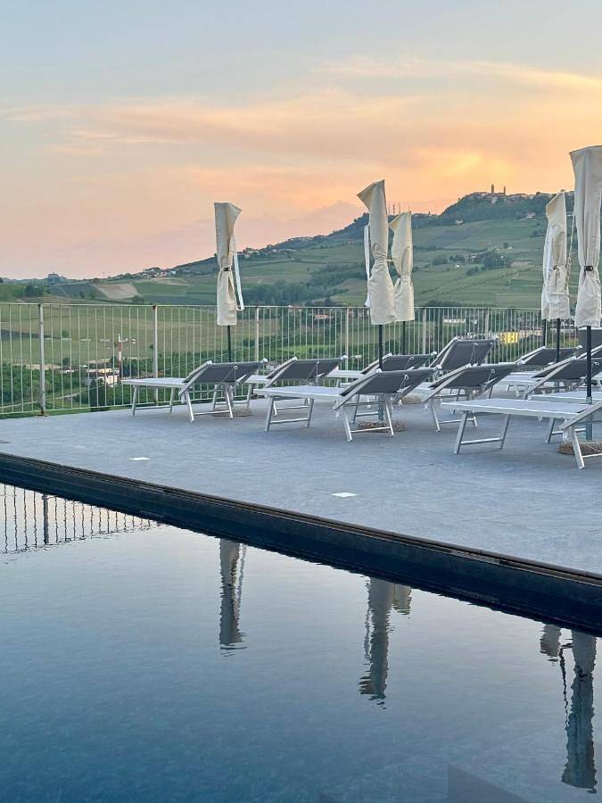 Maison d’hôte pour 2 personnes, avec Balcon et Terrasse ainsi que Jacuzzi et Jardin à La Morra - 3