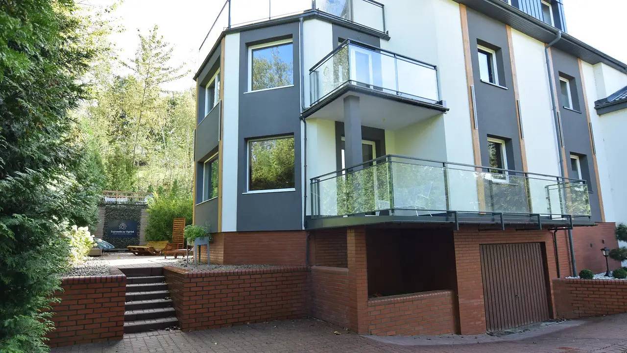 Cały apartament wypoczynkowy, Apartament wakacyjny dla 9 osób z balkon in Stężyca, Powiat kartuski