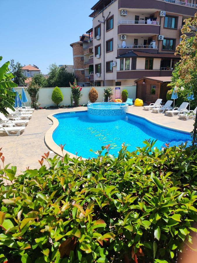 Hôtel pour 3 personnes, avec piscine ainsi que vue et jardin