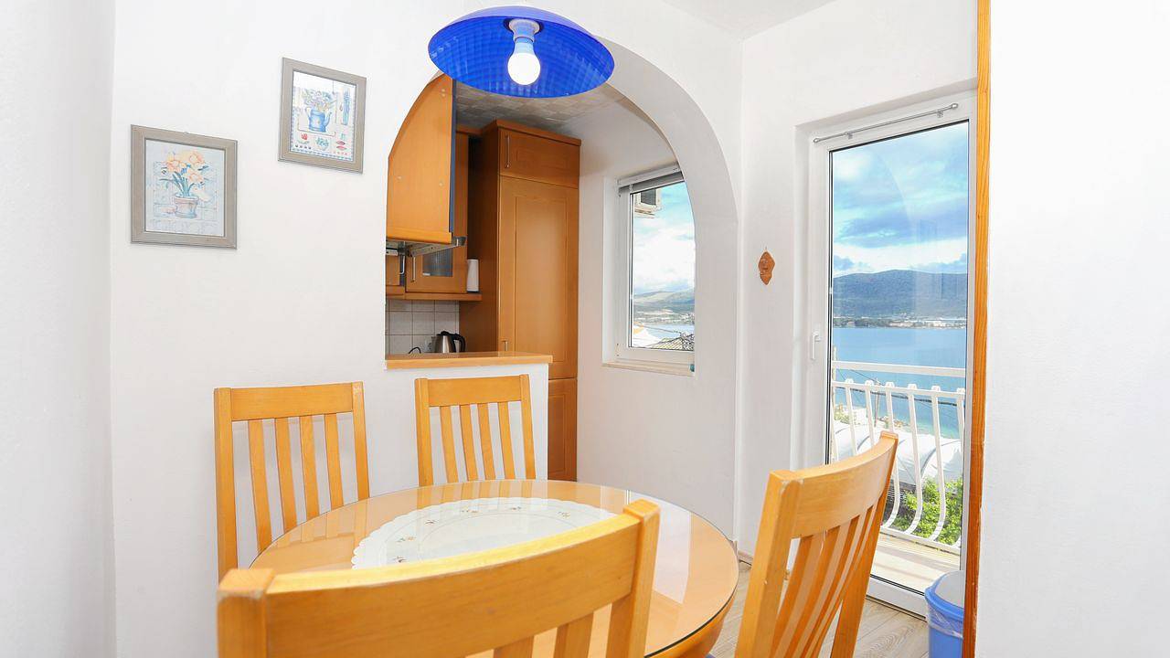 Ganze Ferienwohnung, Ferienwohnung für 6 Personen (42 m²) in Arbanija in Arbanija, Ciovo
