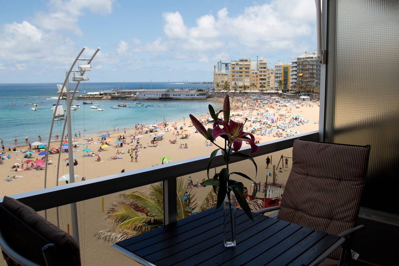 Estúdio inteiro, Estúdio de Férias 'Terraza a la Playa' com Wi-Fi in Las Palmas de Gran Canaria Centre, Las Palmas (Espanha)