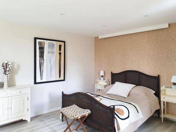 Chambre d’hôte pour 2 personnes, avec piscine ainsi que vue et jardin à Reilhaguet
