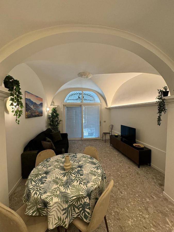 Ferienhaus für 4 Personen, mit Ausblick und Balkon sowie Seeblick, mit Haustier - 1