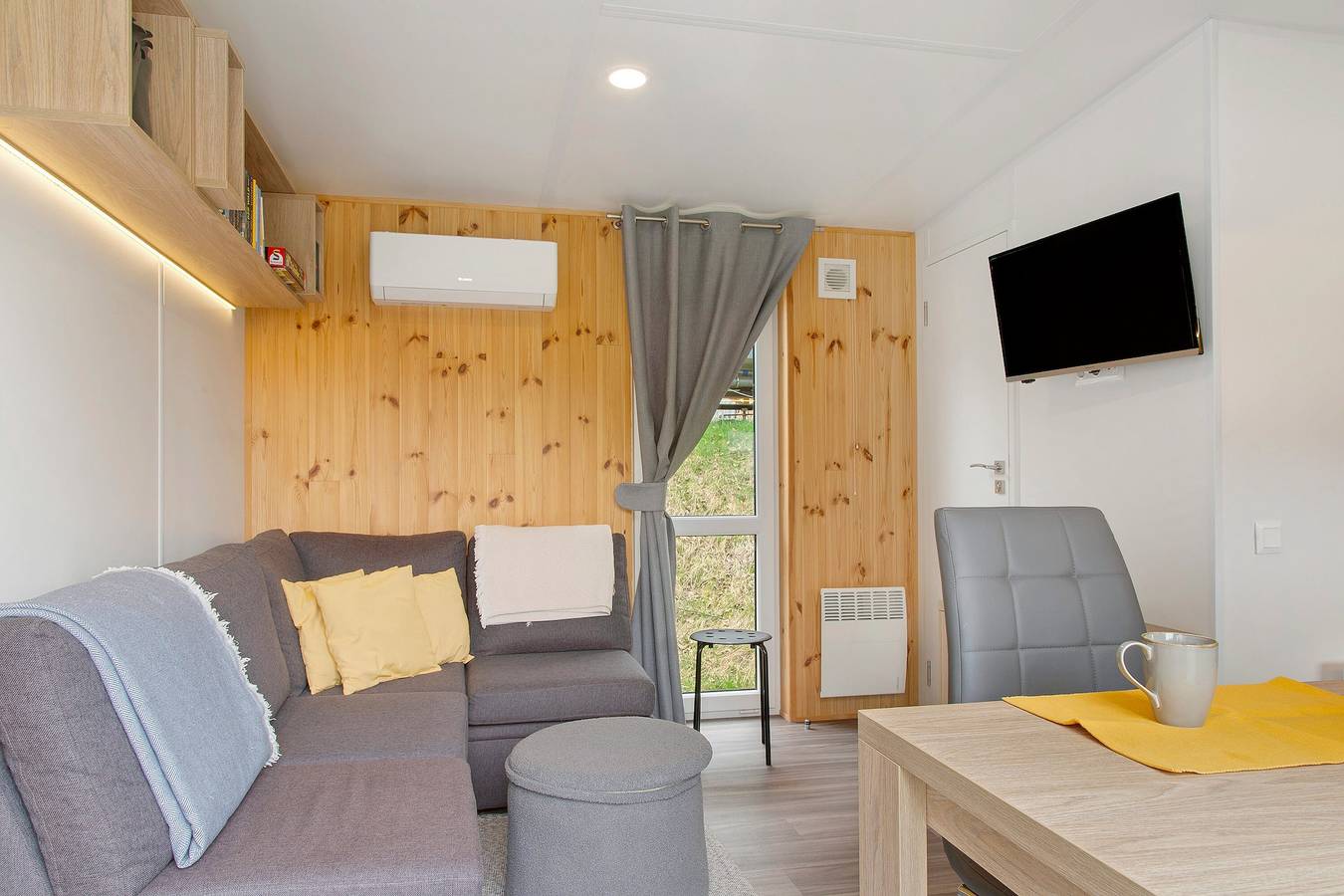 Tiny Home 'Entspannung Und Erholung' met Uitzicht op de Bergen, Wi-Fi en Airconditioning, foto 13