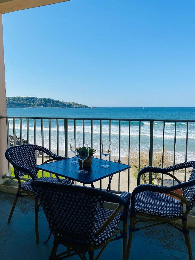 Gîte pour 6 personnes, avec Balcon ainsi que Terrasse et Vue dans Office De Tourisme Hendaye
