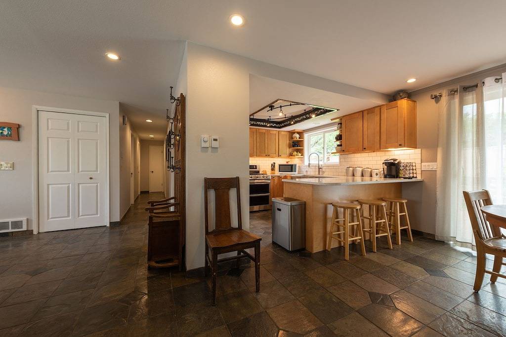 Landhaus nur wenige Minuten von der Stadt entfernt in Port Angeles, Hurricane Ridge