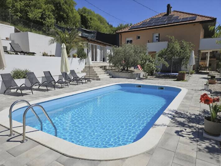 Ferienwohnung für 6 Personen, mit Balkon und Ausblick sowie Garten - 1
