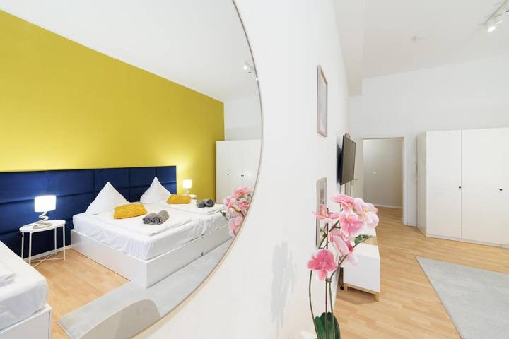 Ferienwohnung für 9 Personen, mit Ausblick bei der Museumsinsel Berlin - 4