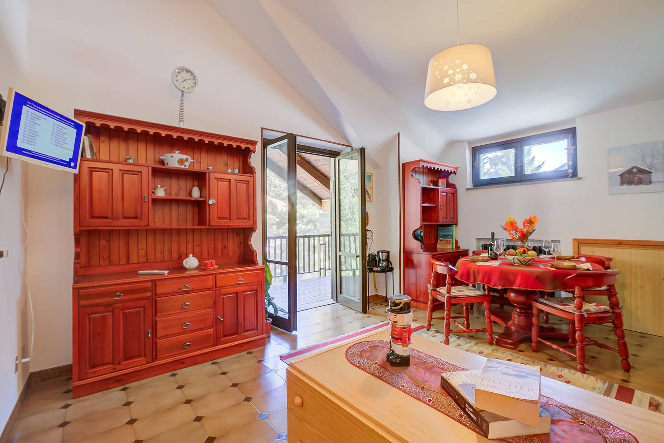 Ganze Wohnung, Wohnung mit Bergblick, Parkplatz & WiFi, 300m zum Torrente Chisone in Pragelato, Turin Provinz