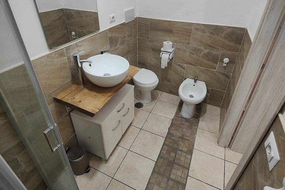 Apartamento entero, Studio apartment in Sorrento Peninsula, 300 meters from the sea and free beach in Castellammare di Stabia, Provincia de Nápoles