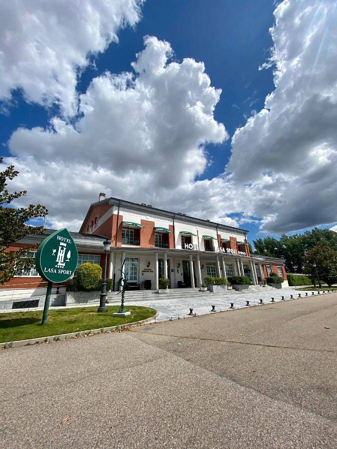 Hôtel pour 2 personnes, avec jardin et piscine à Valladolid - 2